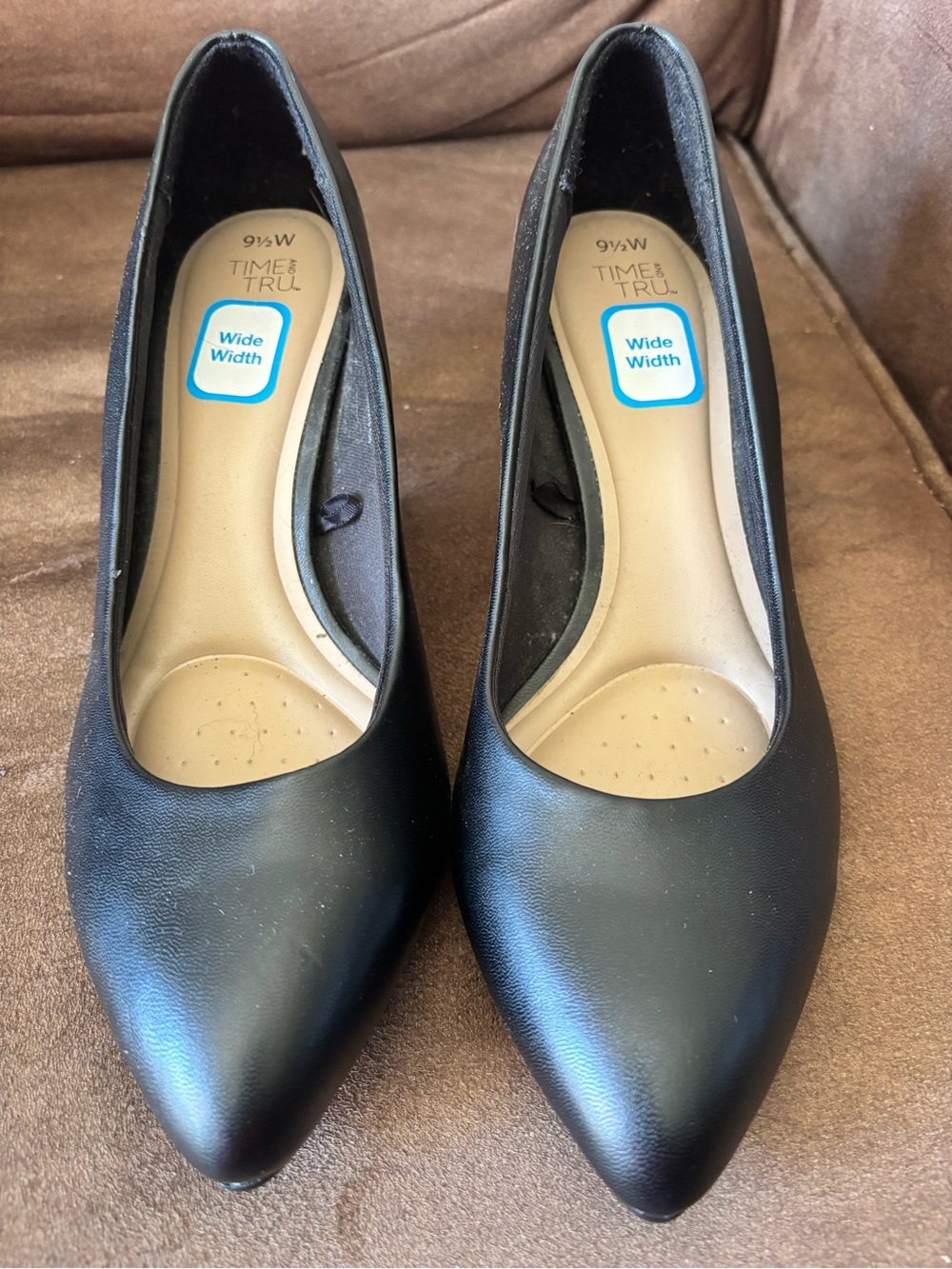 Time and Tru Black Pointed Toe Wide-Width Pumps